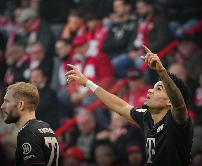 边路压迫与 边路压迫与